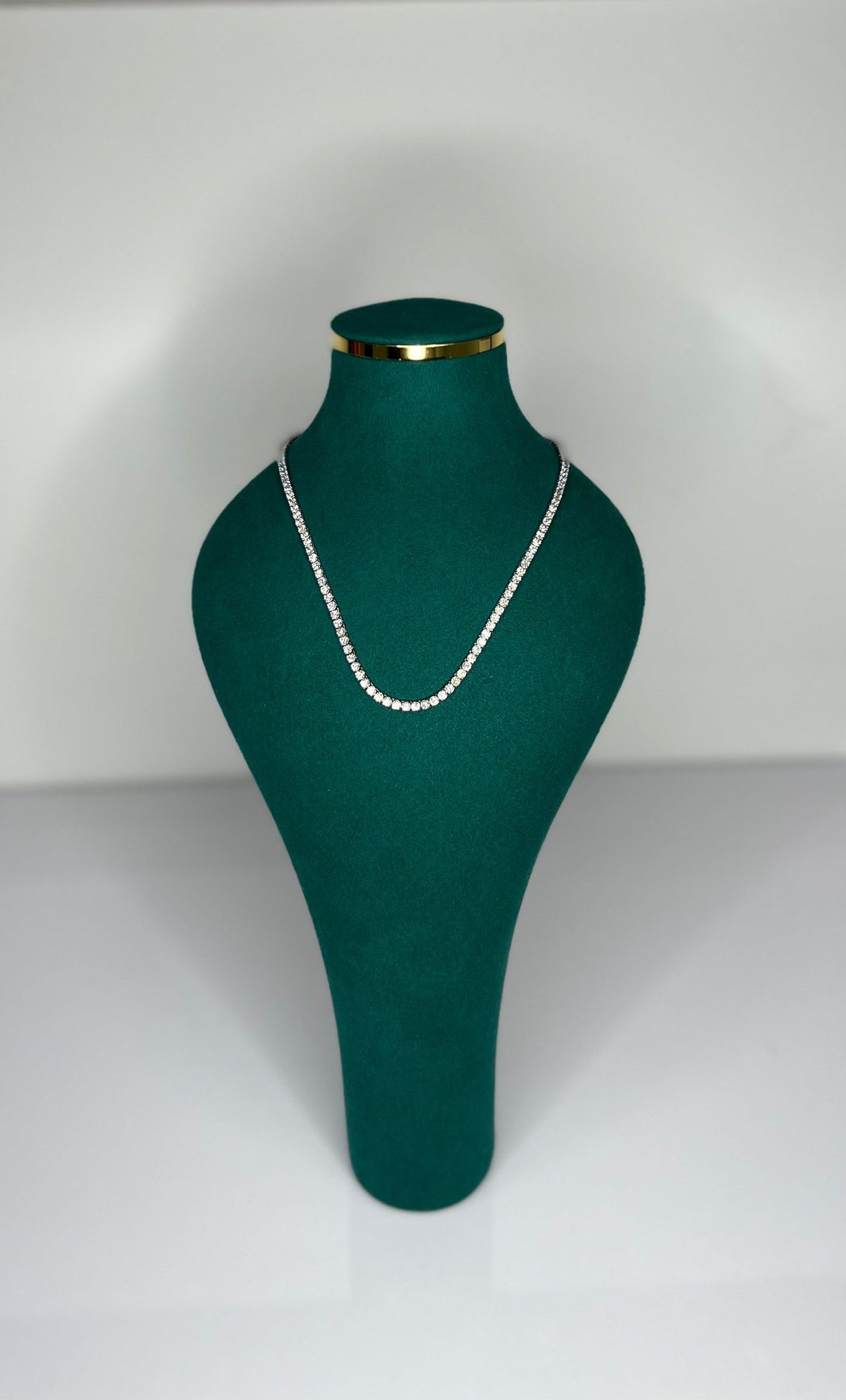 10 CARAT DIAMOND TENNIS NECKLACE - ROUND DIAMONDS
